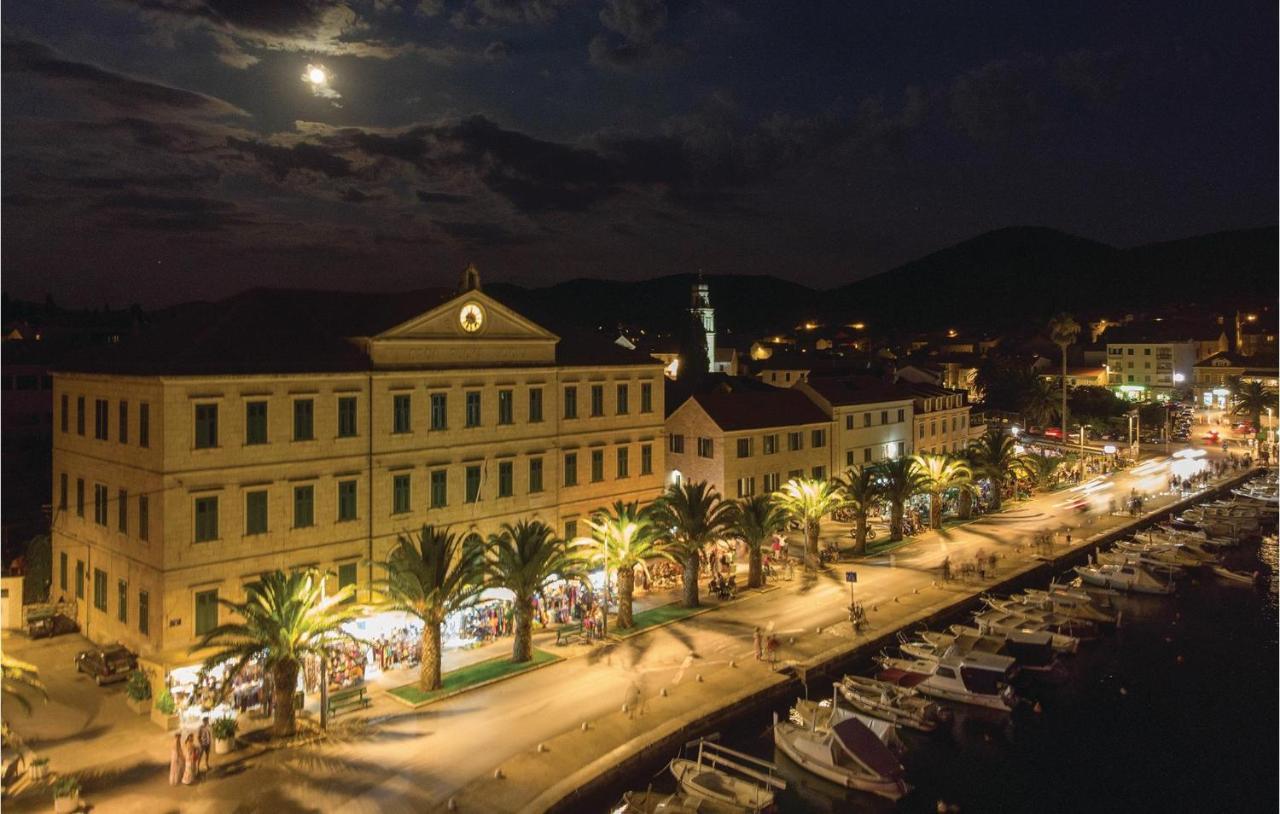 4 Bedroom Amazing Home In Vela Luka Exterior foto