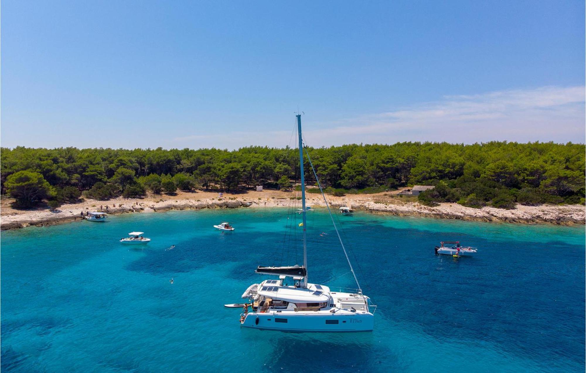 4 Bedroom Amazing Home In Vela Luka Exterior foto
