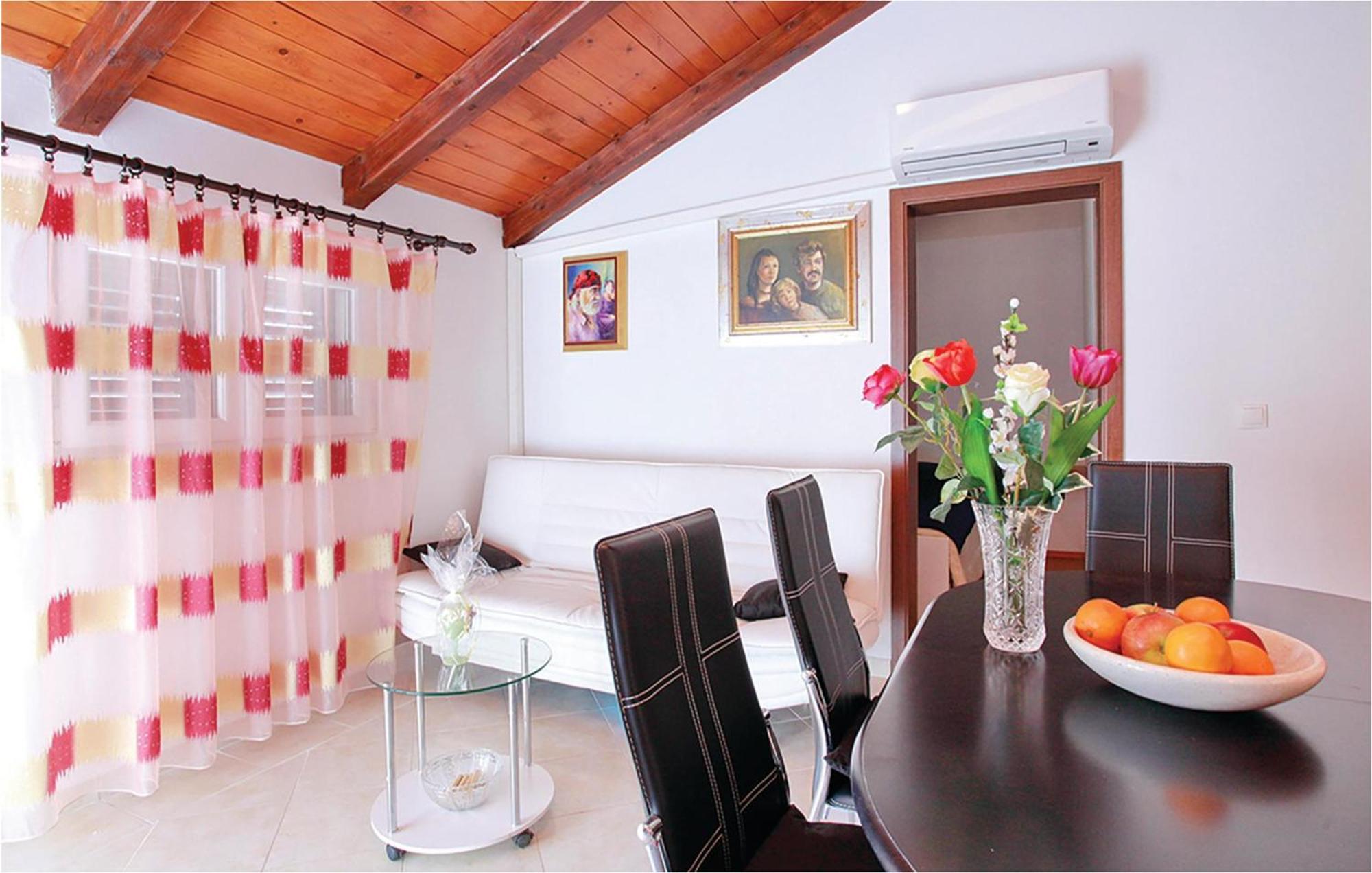 4 Bedroom Amazing Home In Vela Luka Exterior foto